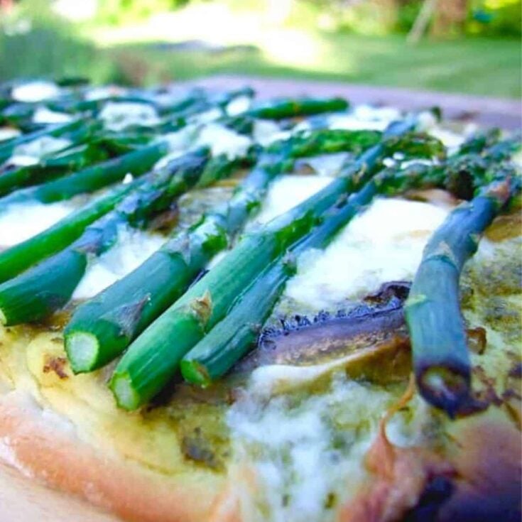 Mushroom pesto asparagus pizza