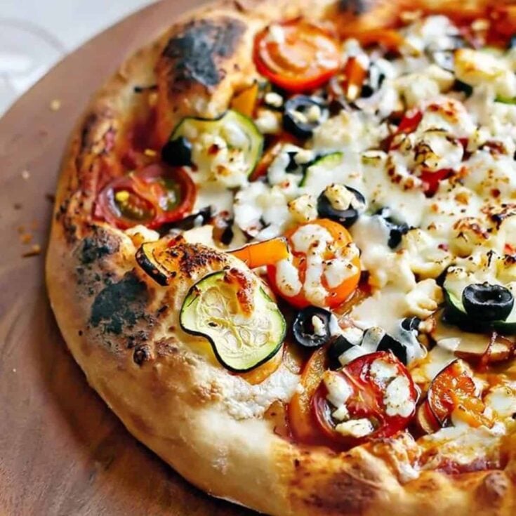 Supreme vegetarian pizza made after reading these DIY pizza date night ideas