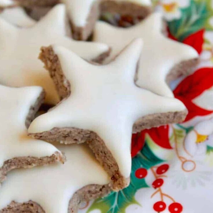 German cinnamon star-shaped cookies perfect to serve as Christmas cookies