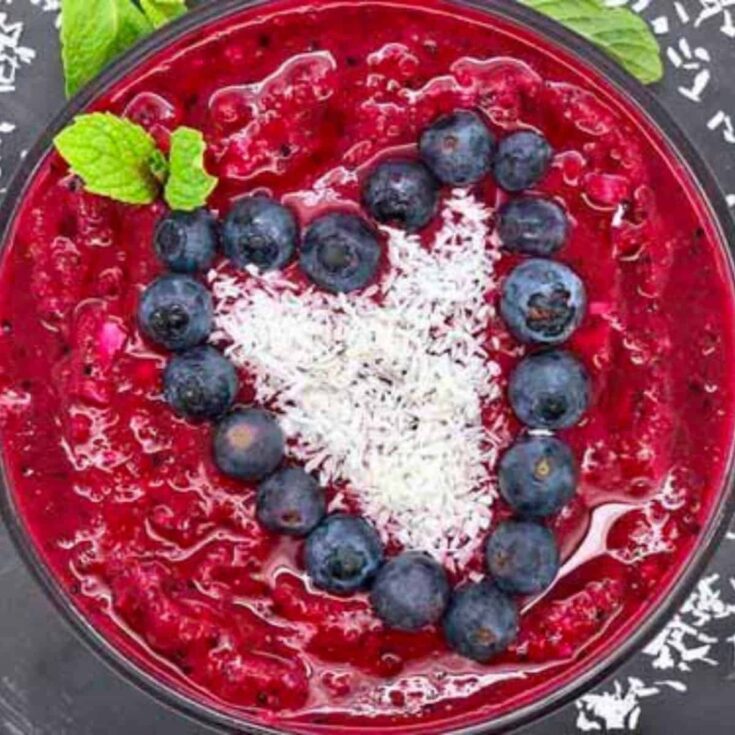 A bowl of super berry and beet smoothie perfect for&nbsp;4th of July breakfast ideas