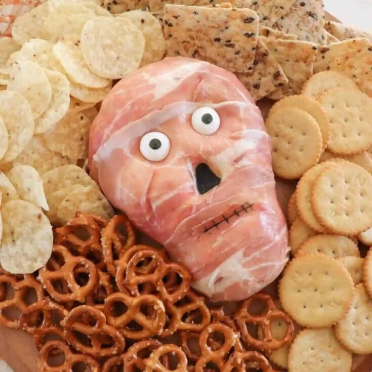 Creepy Halloween cheese ball Halloween charcuterie boards