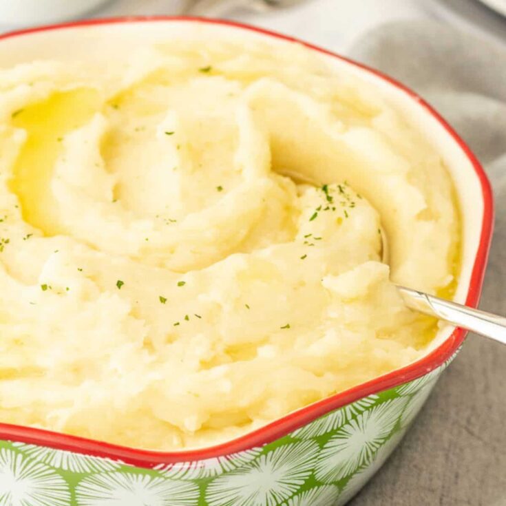 A bowl of Instant pot Thanksgiving mashed potatoes