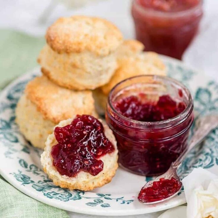 A plate of lemon mascarpone scones&nbsp;perfect for an English afternoon tea party