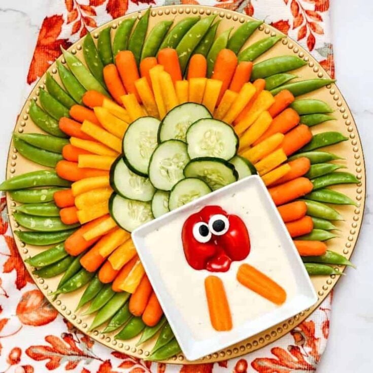 Fun turkey veggie tray cooked after reading these Thanksgiving appetizers