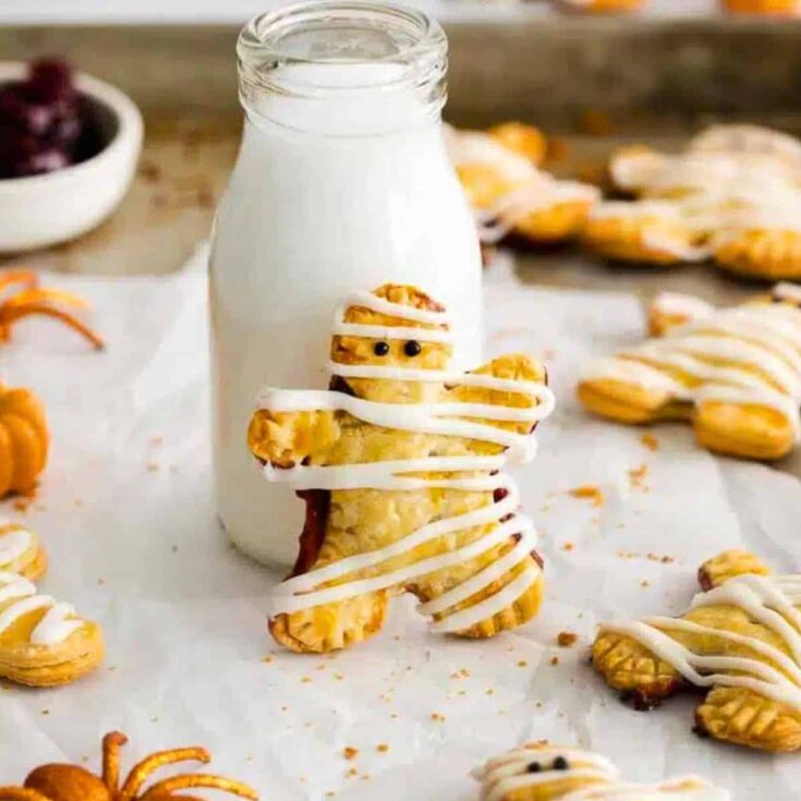 Halloween hand pies with milk, prepared after reading these Halloween starters