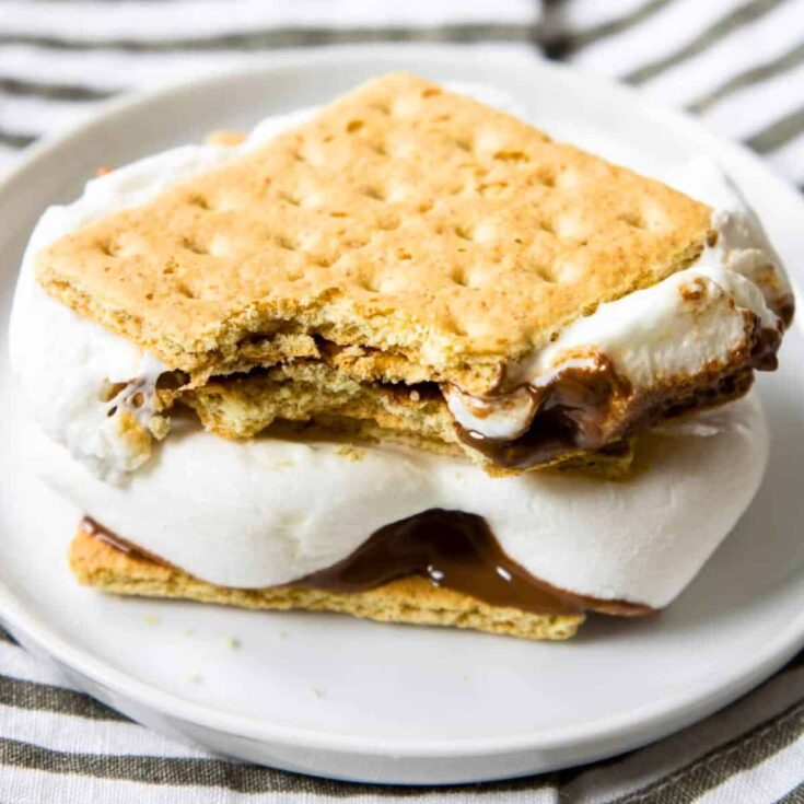 An oven-made s'mores, prepared after reading these s'mores recipes