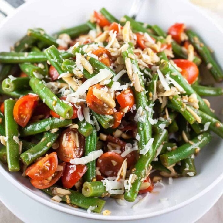 A bowl of Italian green bean summer salad recipe