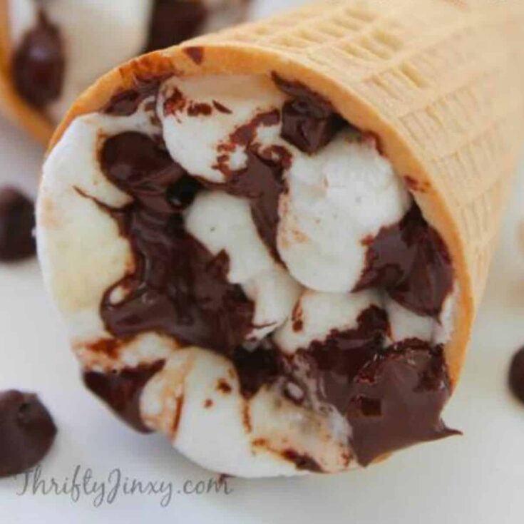 S'mores cones prepared after reading these s'mores recipes