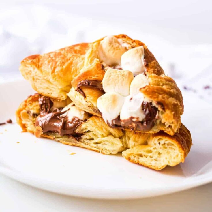 Stuffed criossant breakfast boats prepared after reading these s'mores recipes
