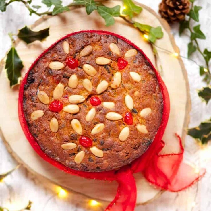 Last minute Christmas cake baked after reading these Christmas cake recipes