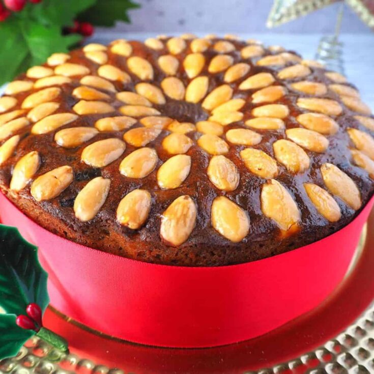 Old fashioned fruit cake baked after reading these Christmas cake recipes