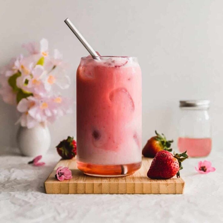 Sakura strawberry latte made after reading these non-alcoholic pink drinks for Valentine's Day