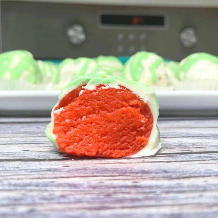 Easy Christmas cake ball truffles made after reading these Christmas truffle ideas