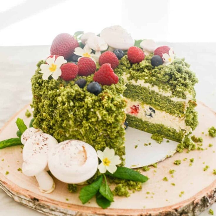 Forest moss cake made after reading these St. Patricks Day desserts