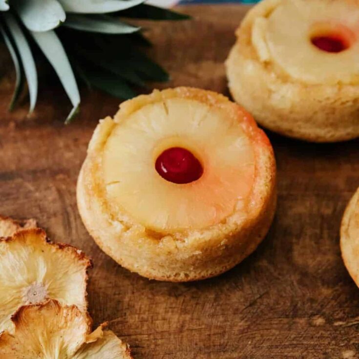 Pineapple upside-down mini cake