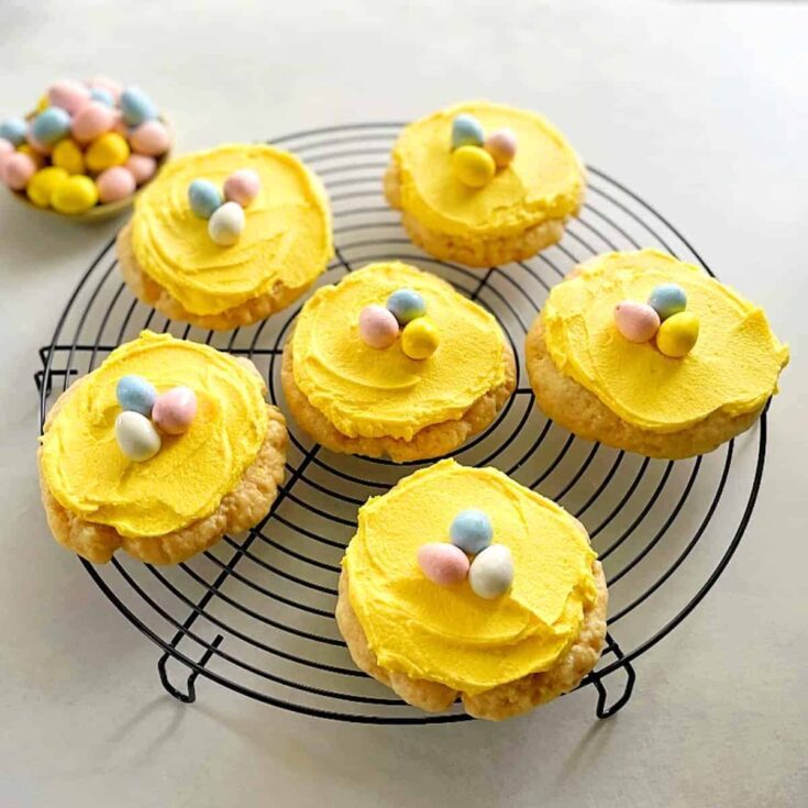 Mini egg cookies made after reading these Easter cookie recipes