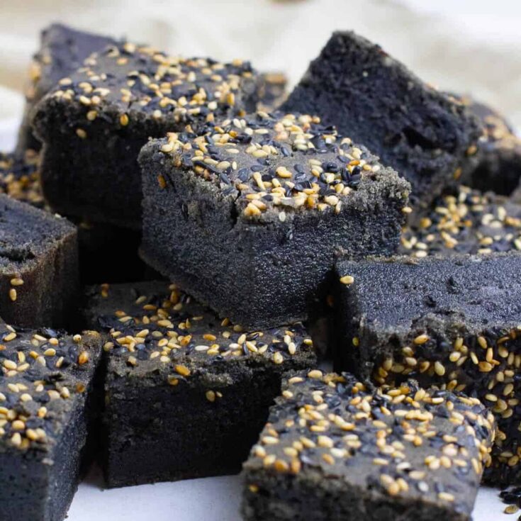Black sesame mochi made after reading these Hawaiian recipes