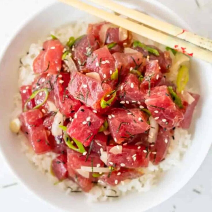 A bowl of Hawaiian poke