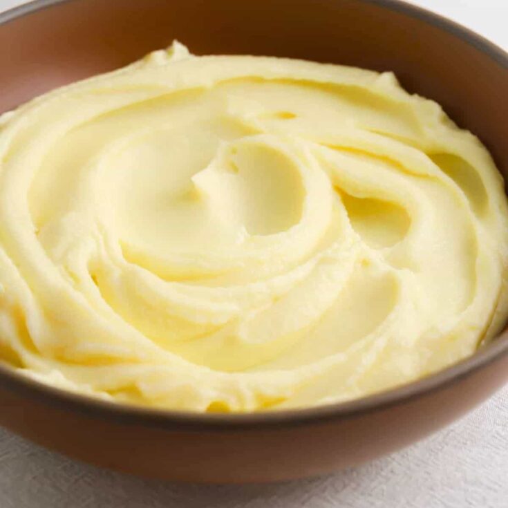 Pommes pur&eacute;e made after reading these French dinner recipes