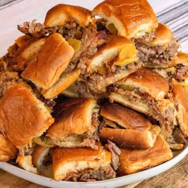 Smoked pulled pork sliders