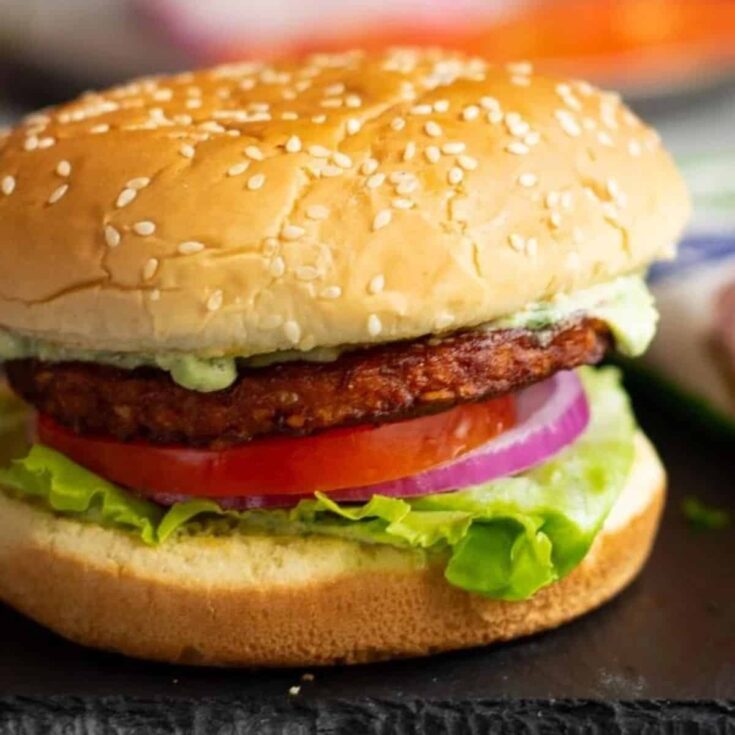 Spicy black bean burgers with creamy avocado sauce