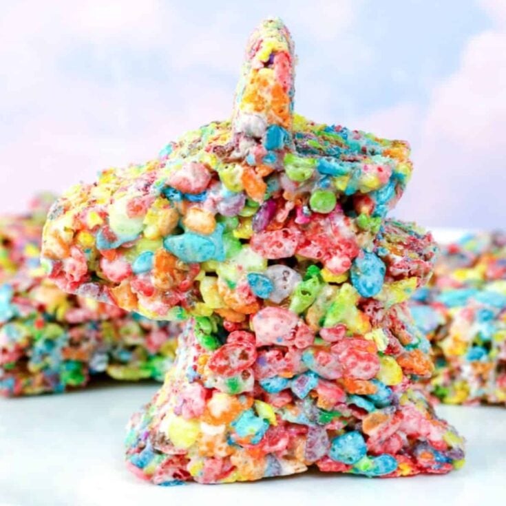 Unicorn shaped Rice Krispie treats
