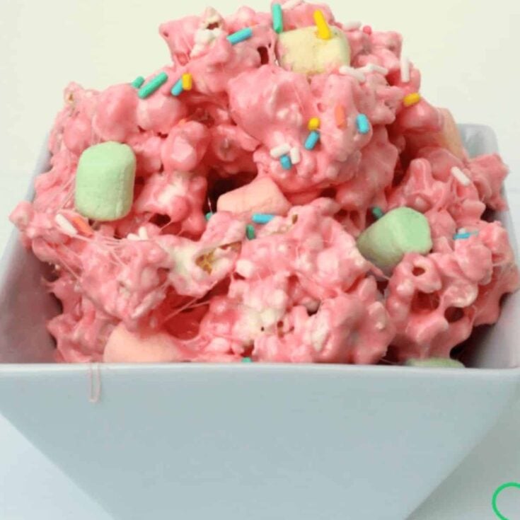 Unicorn marshmallow popcorn