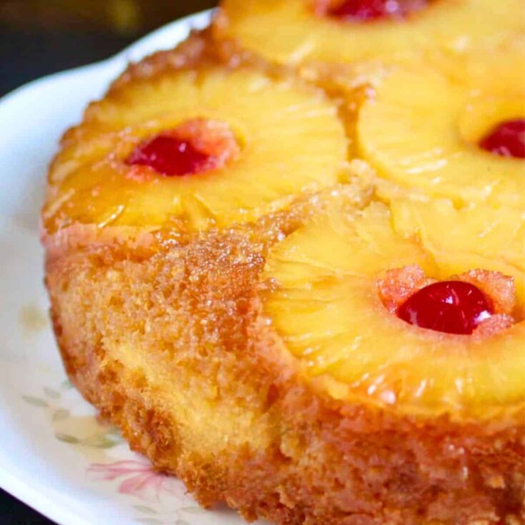 Vintage pineapple upside down cake