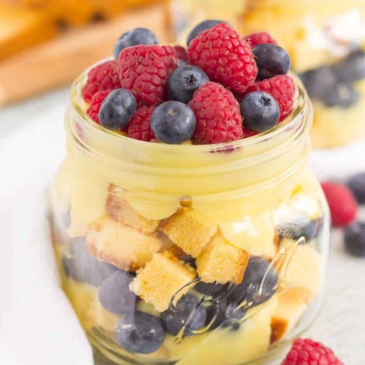 Berry vanilla pudding pound cake trifle