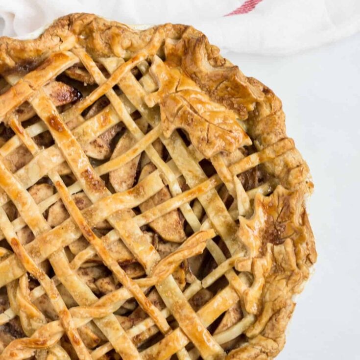 Caramel apple pie