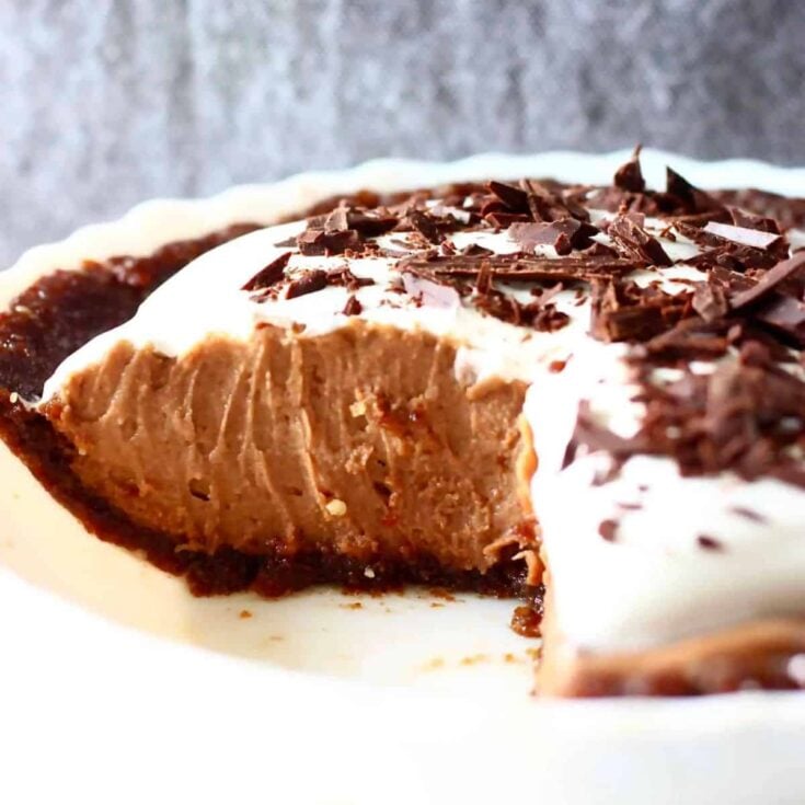 Vegan chocolate silk pie