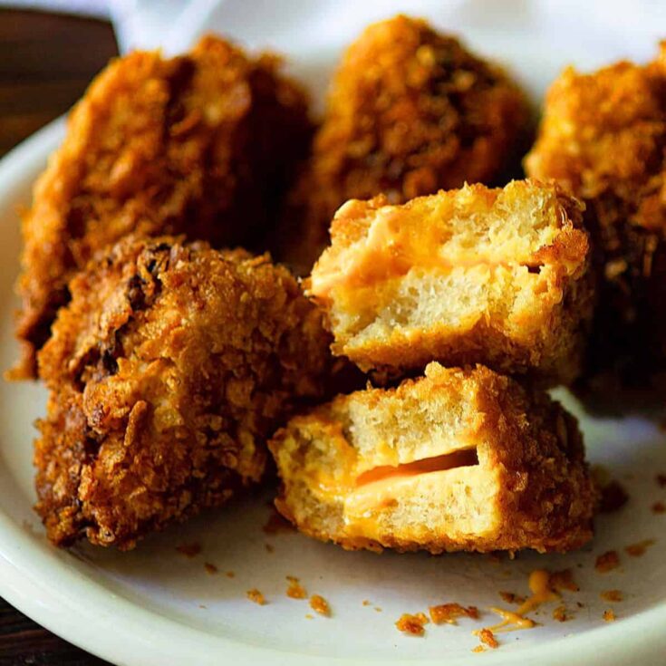 A plate of Cheese Frenchee made after reading these Grilled cheese sandwich recipes