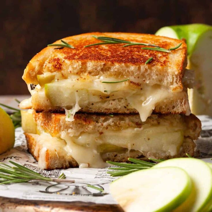 Brie and apple grilled cheese sandwich