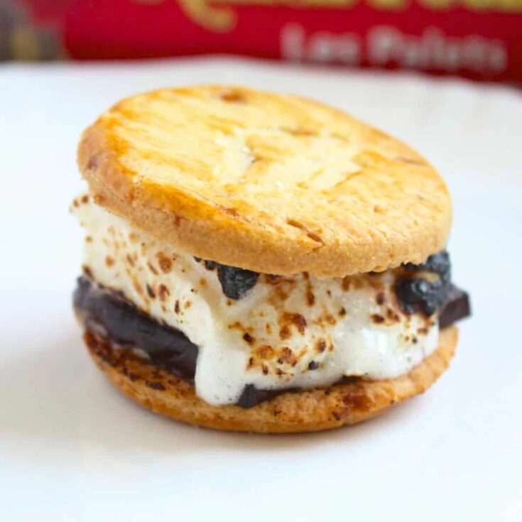 International s'mores on a plate