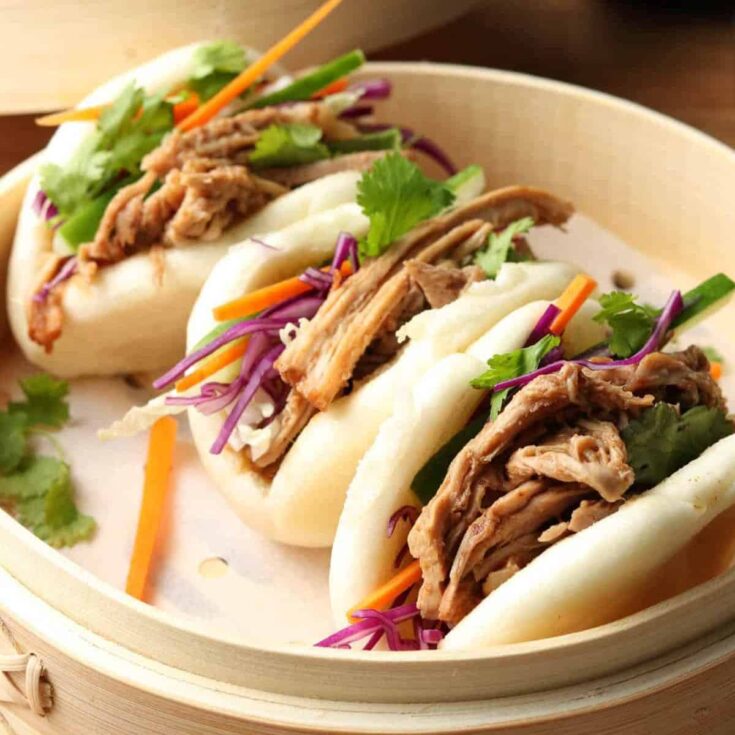 Pulled pork bao buns