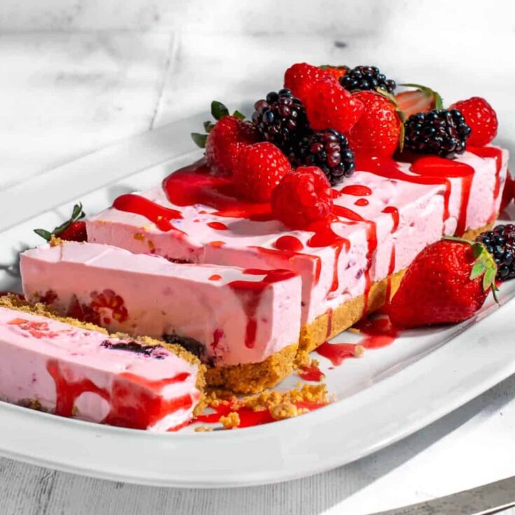 Mixed berry cheesecake