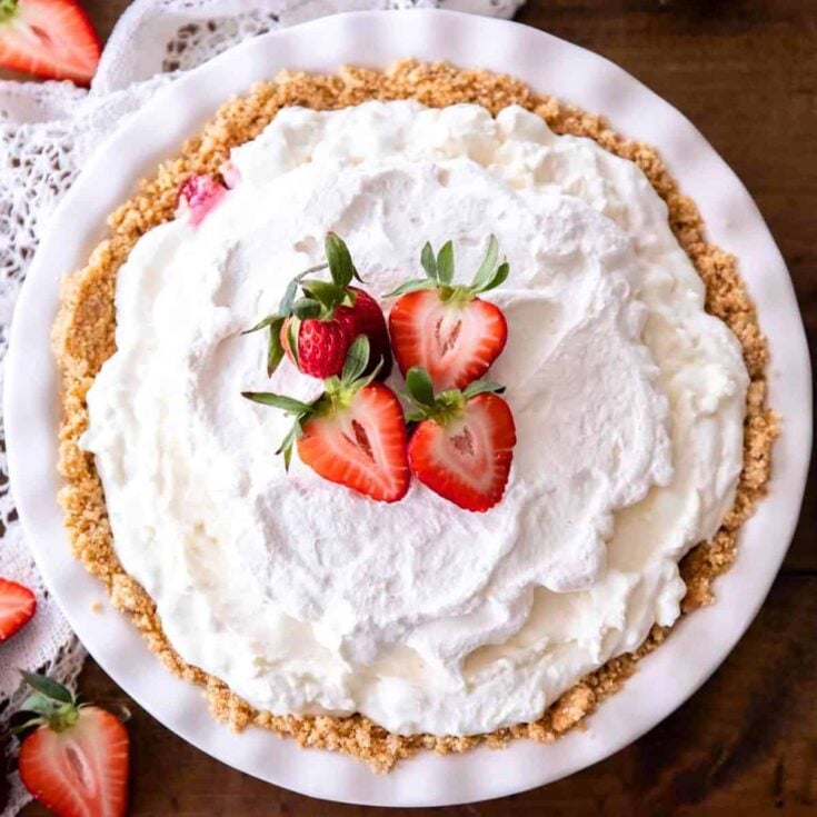 No-bake strawberry marshmallow pie