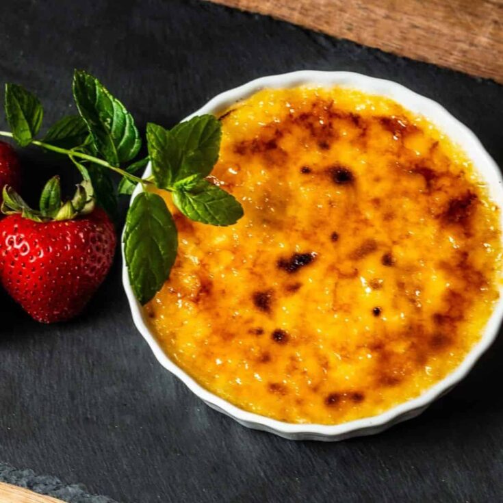 Creme brulee gourmet dessert