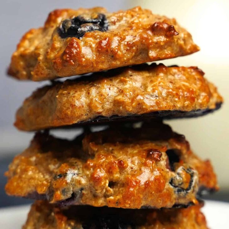 Oatmeal protein cookies with blueberries