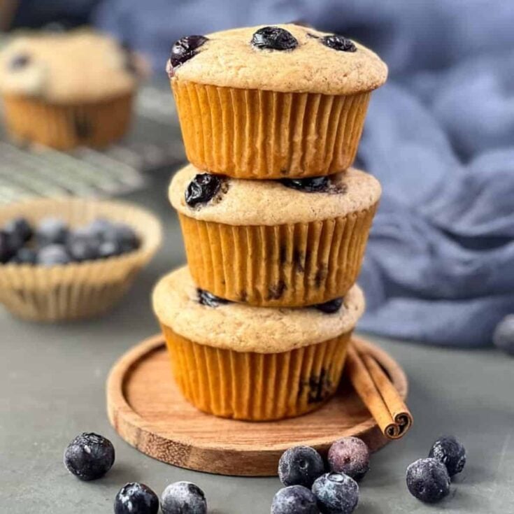 Simple vegan blueberry muffins