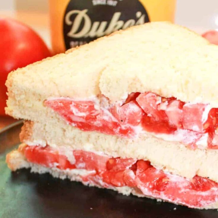 Southern tomato picnic sandwich