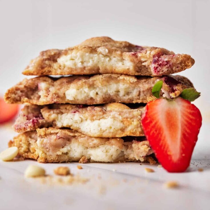 Strawberry cheesecake stuffed cookies