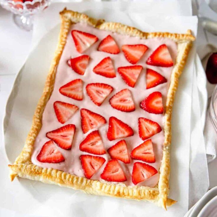 Strawberry cheesecake tart dessert