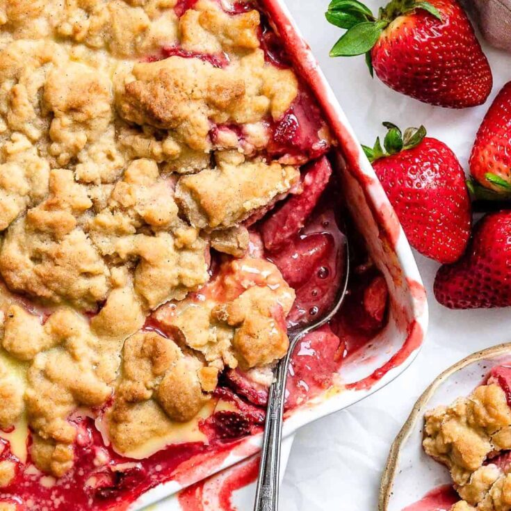 Strawberry crumble dessert