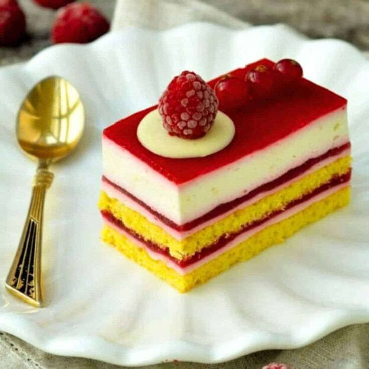 White chocolate raspberry cake