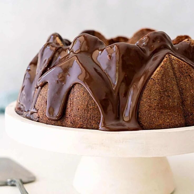 Chocolate bourbon whisky cake
