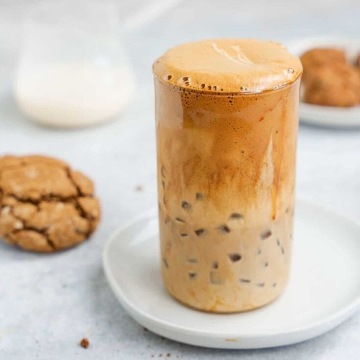 Iced gingerbread latte