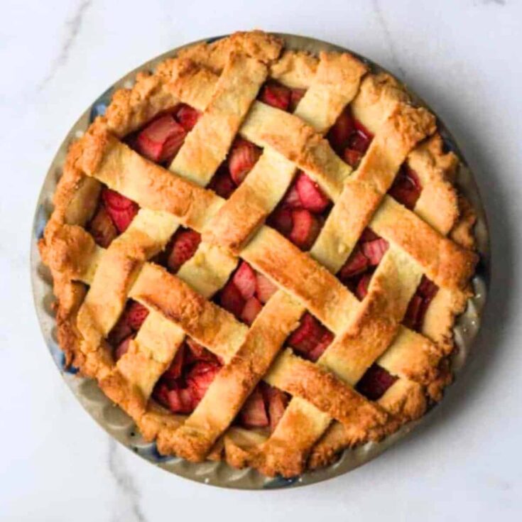 Paleo strawberry rhubarb pie