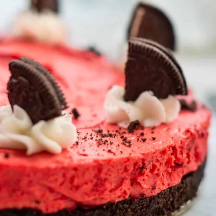 Red velvet Oreo cheesecake
