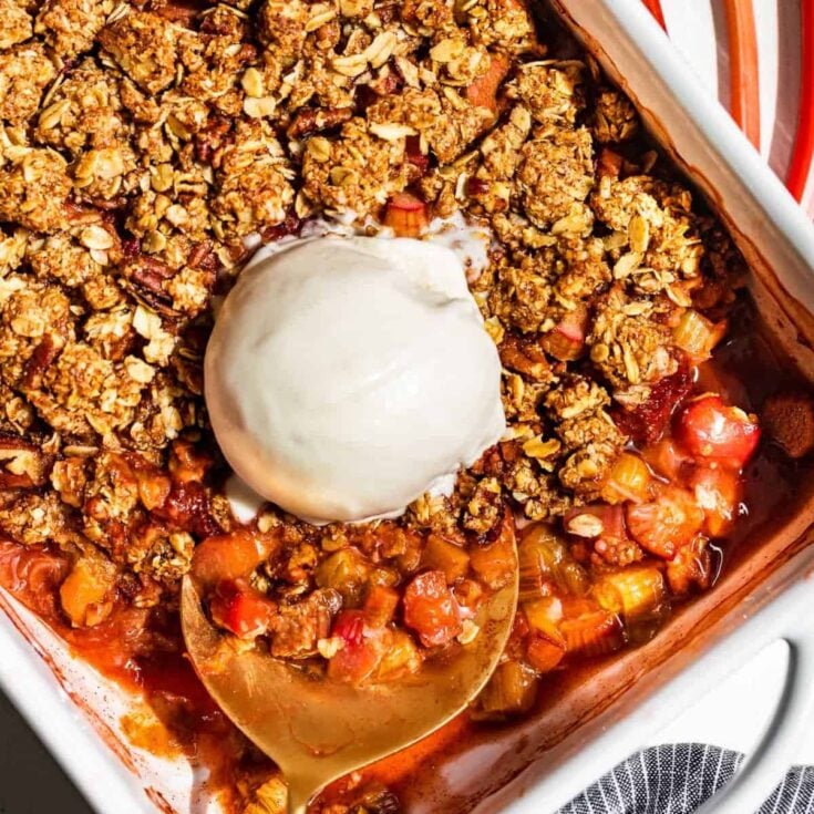 Strawberry rhubarb crisp